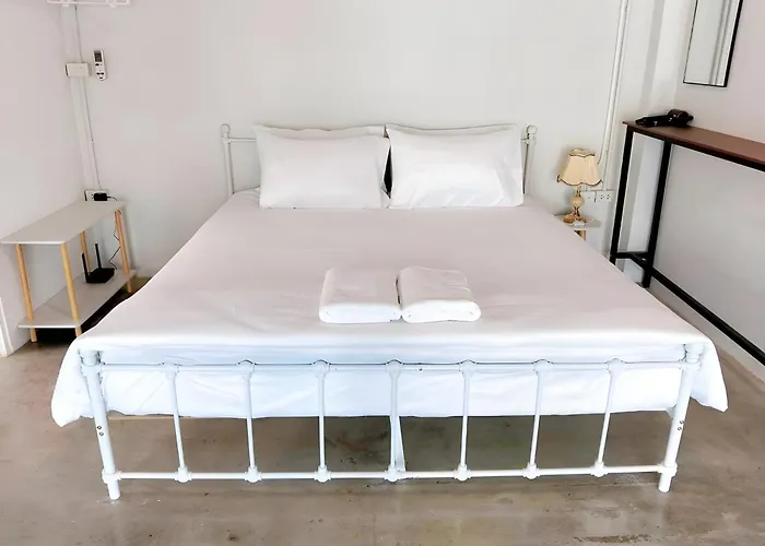 Yellow Place Sukhumvit 2 - Bts Nana Apartment Bangkok