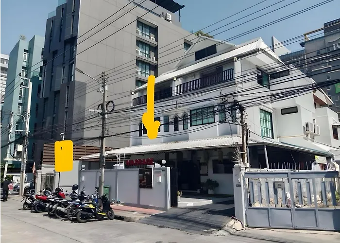 Yellow Place Sukhumvit 2 - Bts Nana * Bangkok