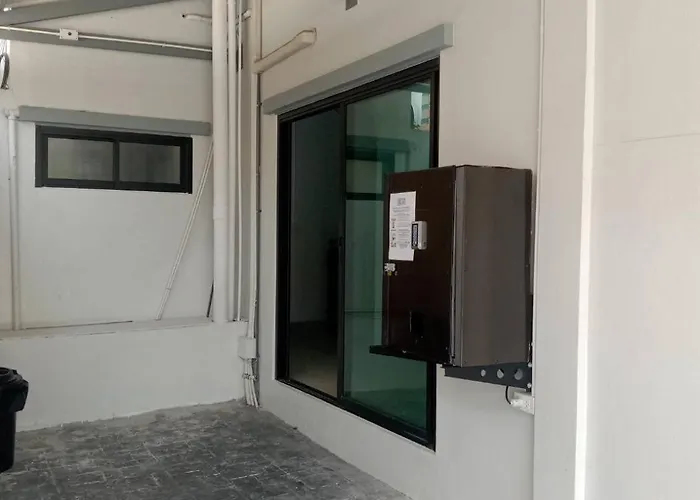 Yellow Place Sukhumvit 2 - Bts Nana Apartment *