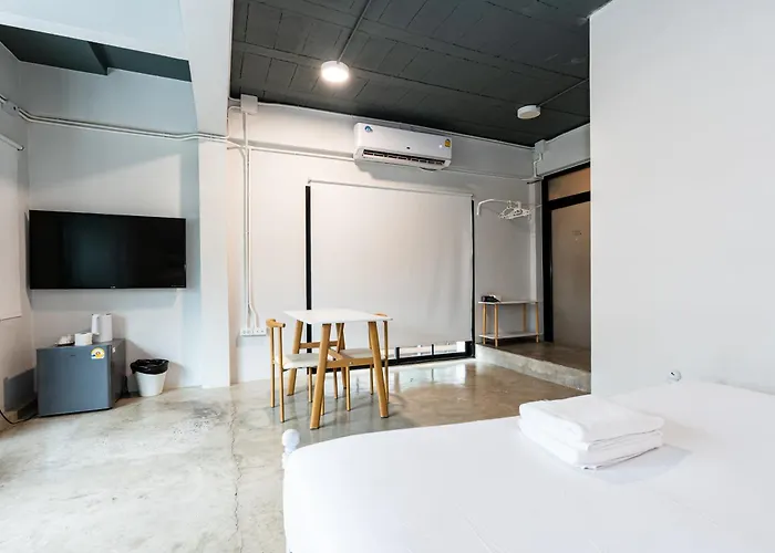 Yellow Place Sukhumvit 2 - Bts Nana Apartment Bangkok