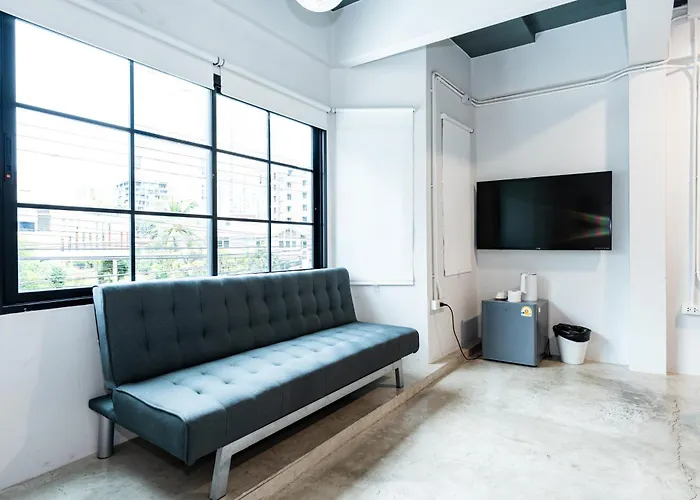 Apartment Yellow Place Sukhumvit 2 - Bts Nana