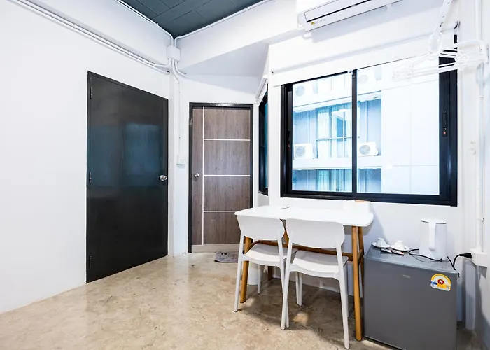 Apartment Yellow Place Sukhumvit 2 - Bts Nana Bangkok
